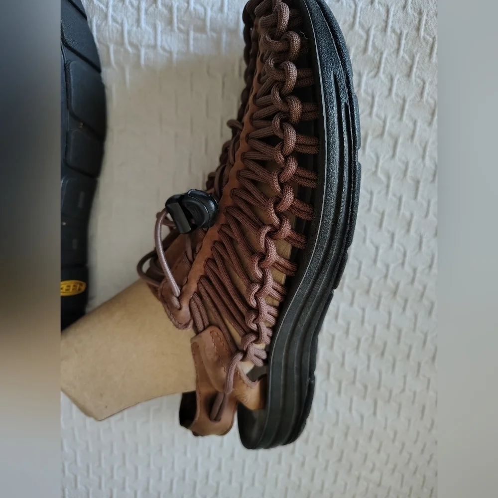 KEEN Men's Brown Sandals Size 7